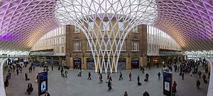 300px-King's_Cross_Western_Concourse_-_central_position_-_2012-05-02.75.jpg