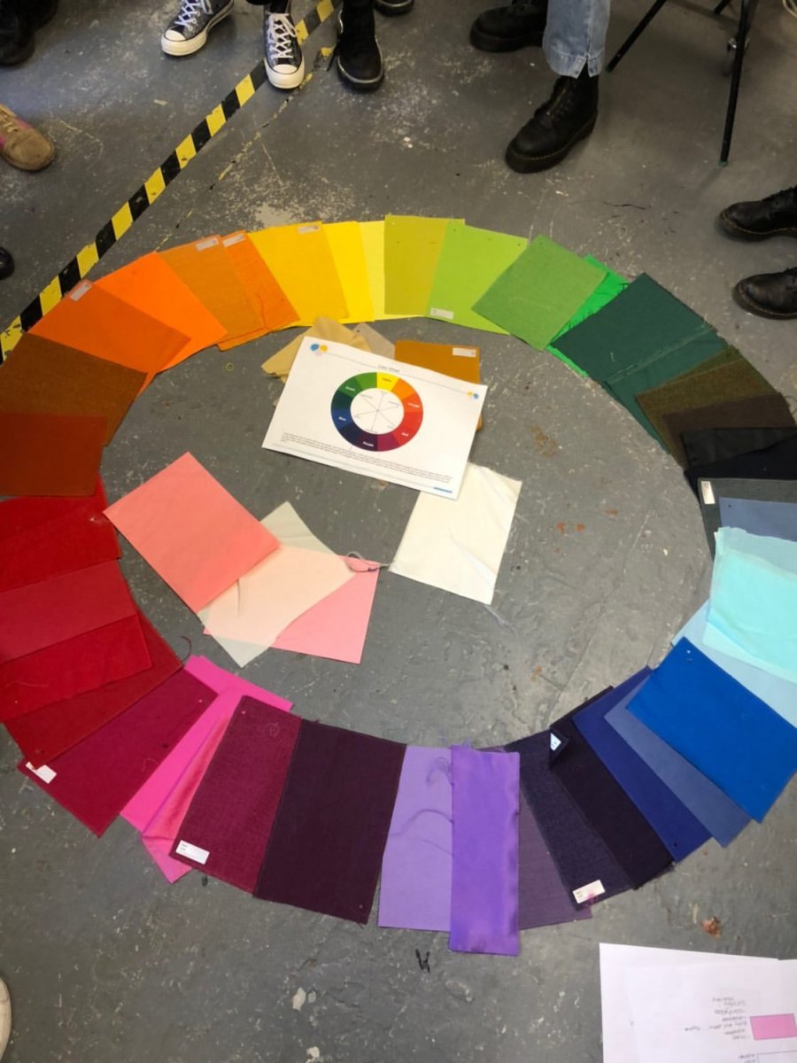 colour wheel .JPG.1