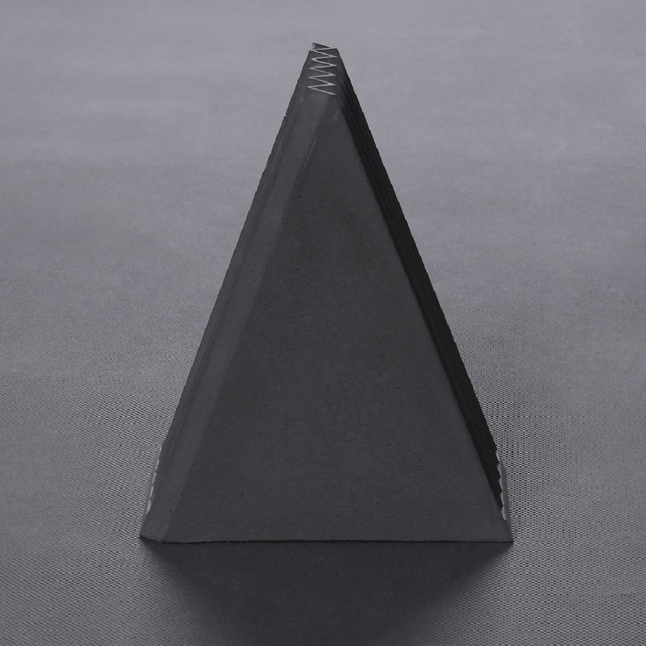 umndesign-stationery-collection-design_dezeen_936_1.jpg