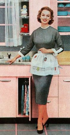 22f514adbefef77b52b8a6b85658281e--s-housewife-vintage-housewife.jpg.1