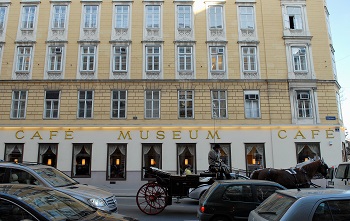 cafe_museum_strasse.jpg