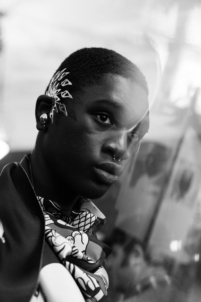 Edward-Crutchley-FW18-Backstage_FY7.jpg