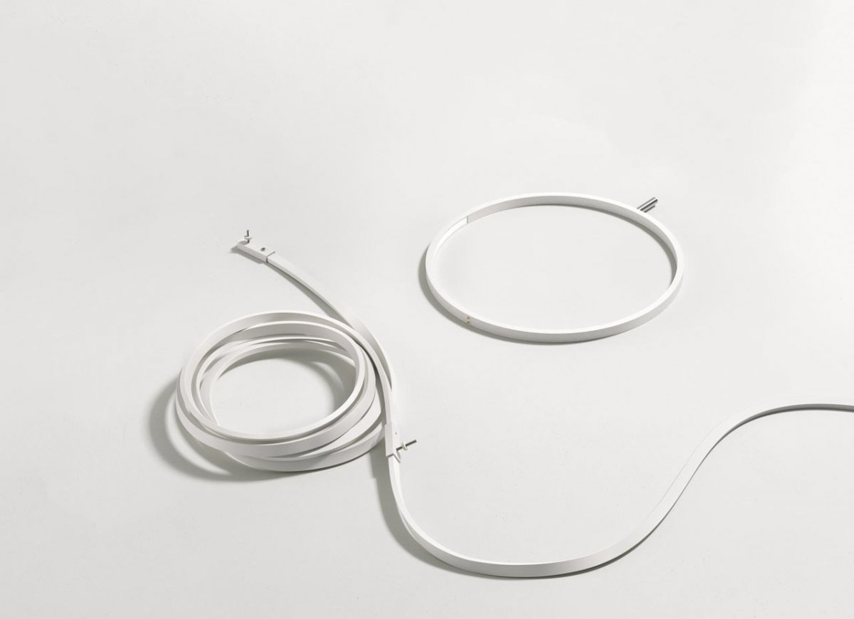 FLOS-Wirering-light-Formafantasma-5.jpg