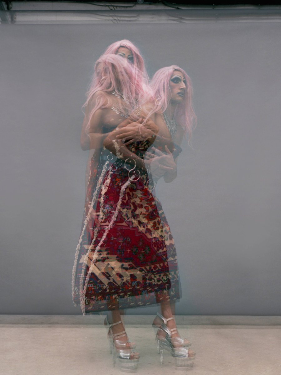 1564135505258-AMROU-AL-KADHI-Glamrou-Glamrou-2017.jpeg