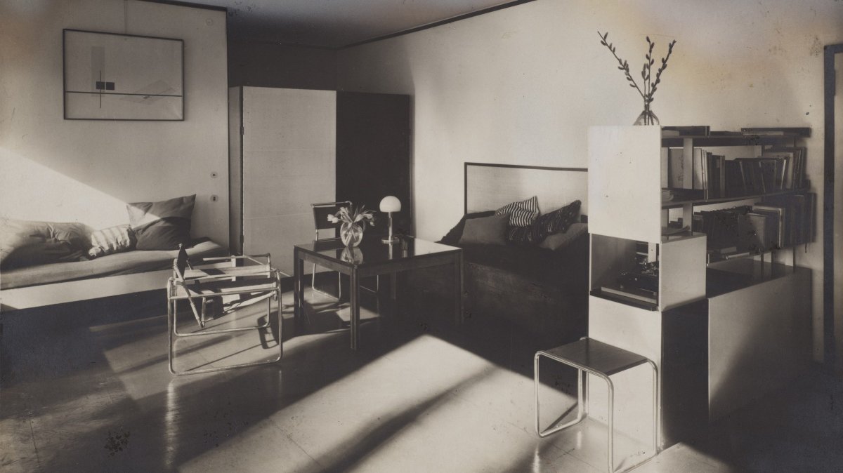 bauhaus room.jpg