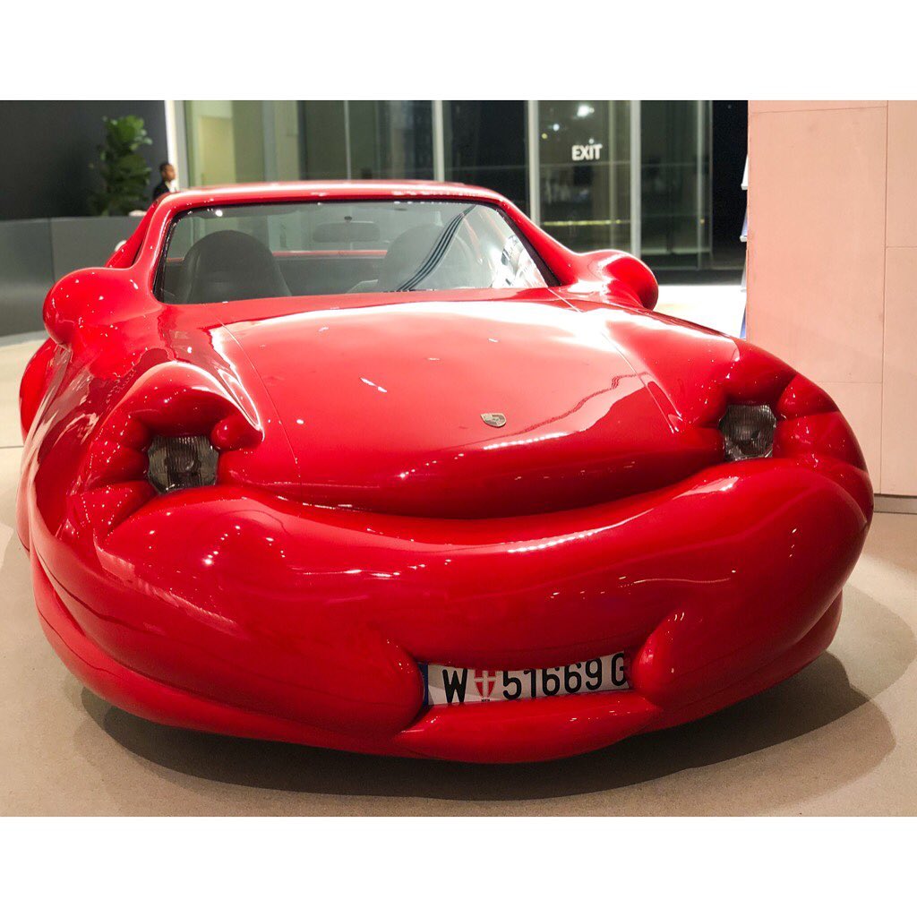 erwin wurm.jpg