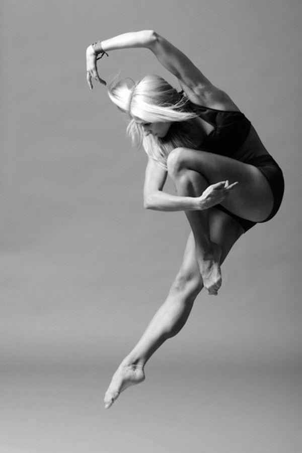 a00a96abc68052028e9266156bcc78b8--amazing-dance-photography-white-photography.jpg