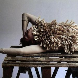 ANOTHER-MAN-Body-language-by-Nick-Knight-10-800x548.jpg