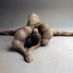 ANOTHER-MAN-Body-language-by-Nick-Knight-13-800x548.jpg