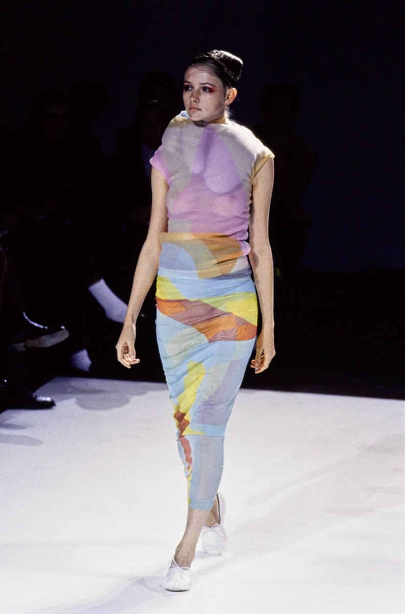 COMME-DES-GARCONS-SPRING-1997-RTW-46.jpg