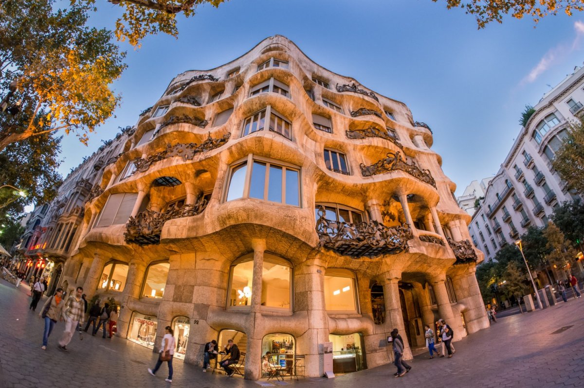 La-Pedrera-Barcelona.jpg