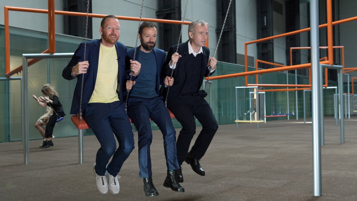 one-two-three-swing-superflex-at-tate-modern-design_dezeen_2364_hero-2.jpg