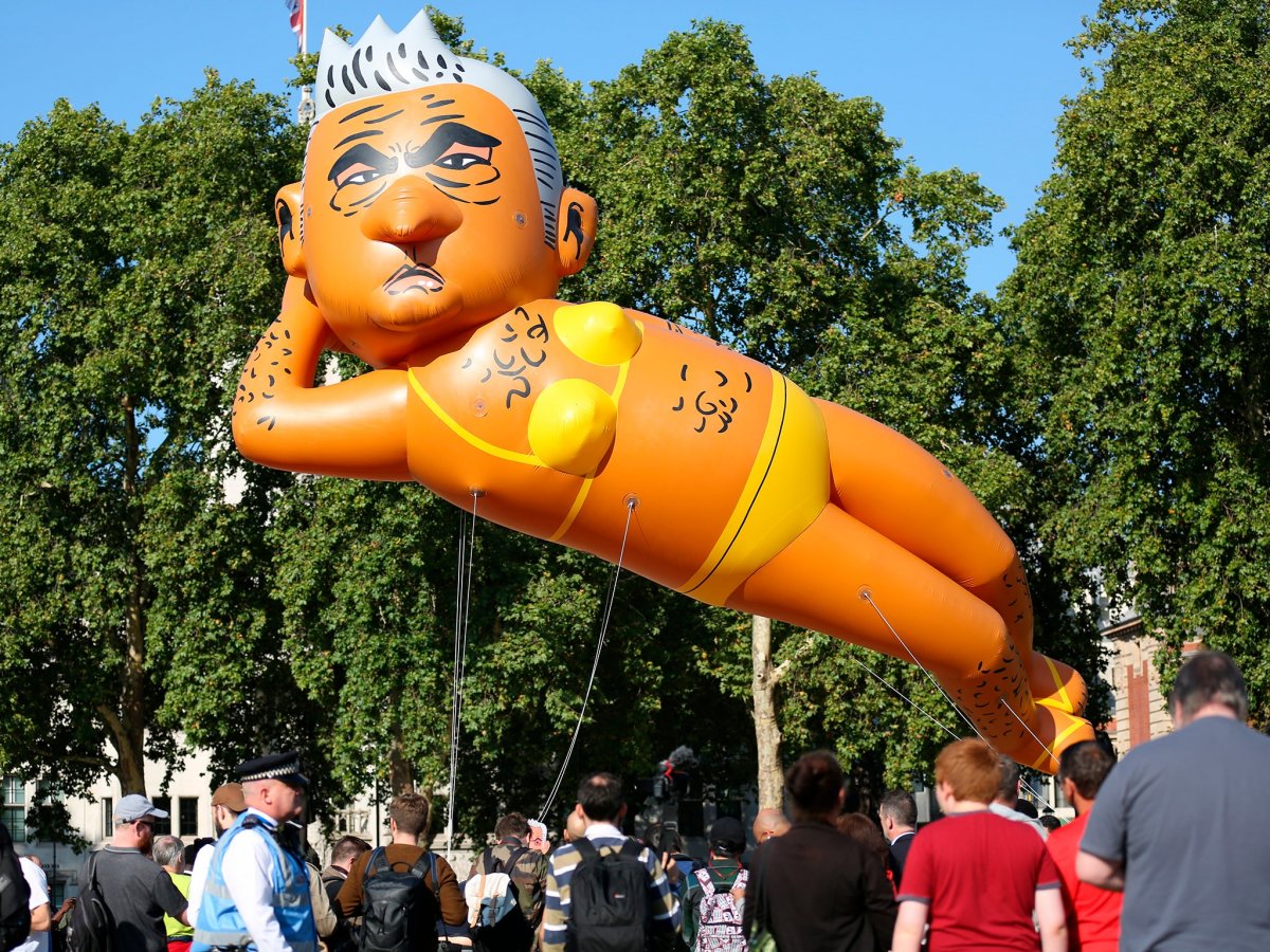 sadiq-khan-balloon-3.jpg