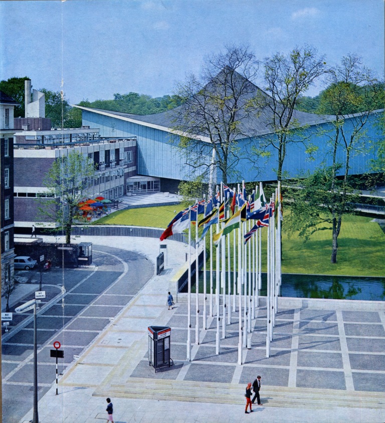 66 artist's impression of the new building's supposed look in 1962.jpg