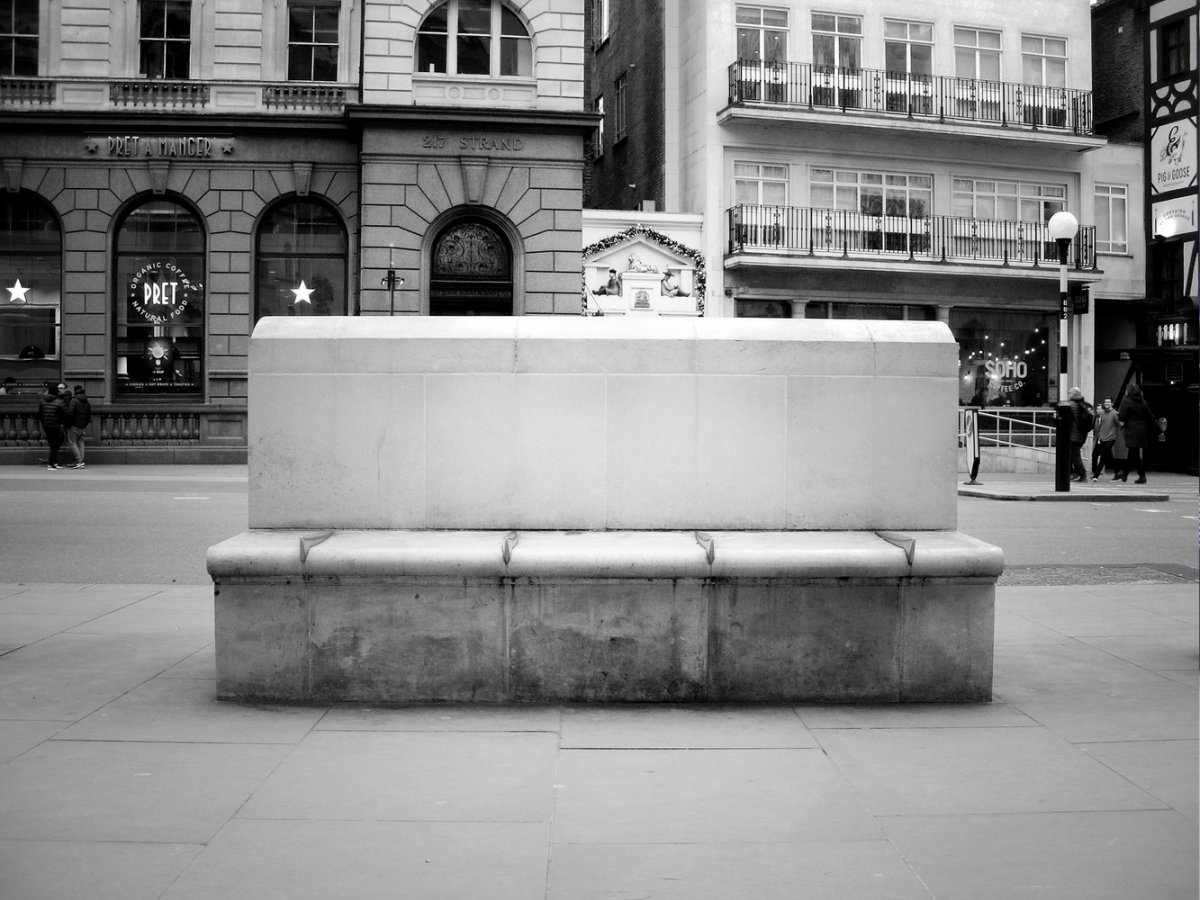 Royal Courts of Justice Bench.jpg