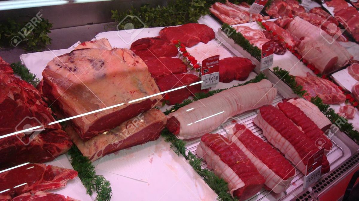 112496630-meat-presented-at-the-butcher-s-shop-in-a-supermarket-in-france-.jpg